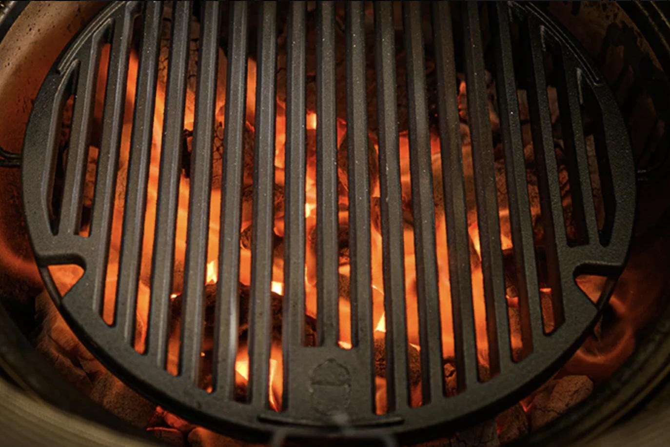 Kamado Joe Gietijzeren Rooster Sear Plate Junior 6 Kamado Joe Gietijzeren Rooster Sear Plate Junior - Afbeelding 6