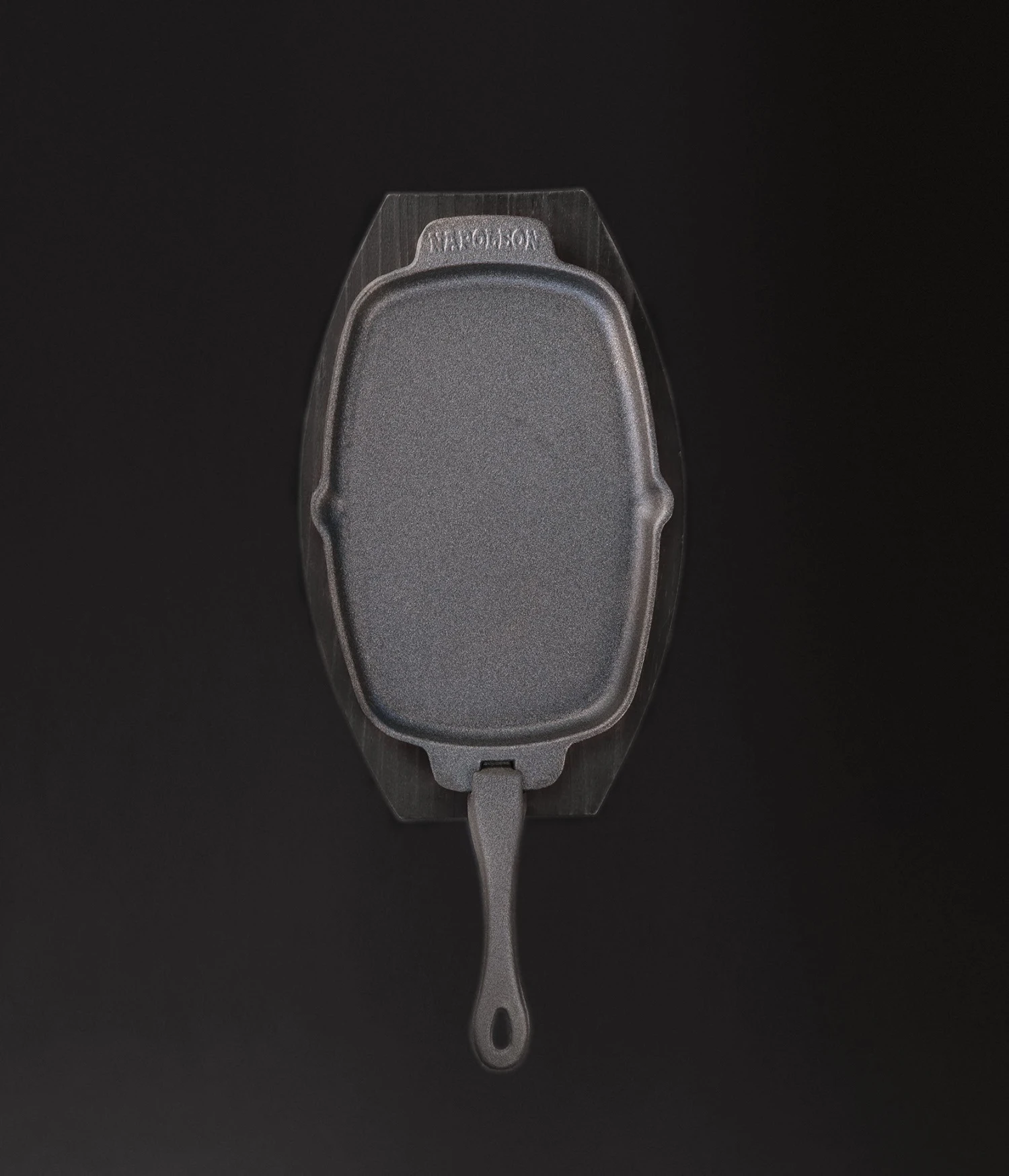 Napoleon Gietijzeren Pan Met Bamboe Onderzetter 2 Napoleon Gietijzeren Pan Met Bamboe Onderzetter - Afbeelding 2